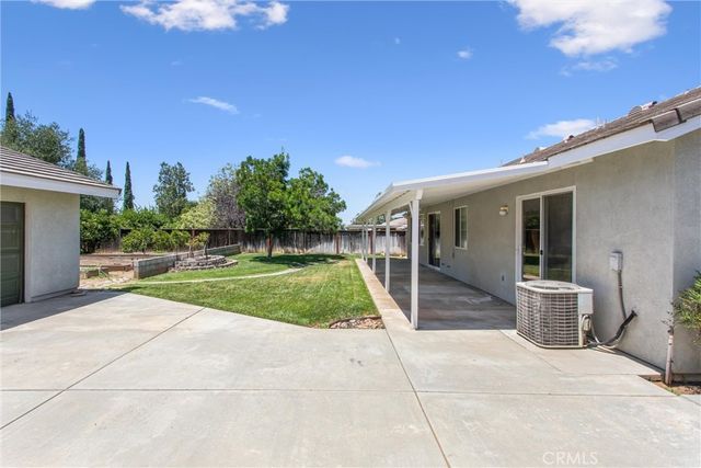35653 Oak Creek, Yucaipa, CA 92399