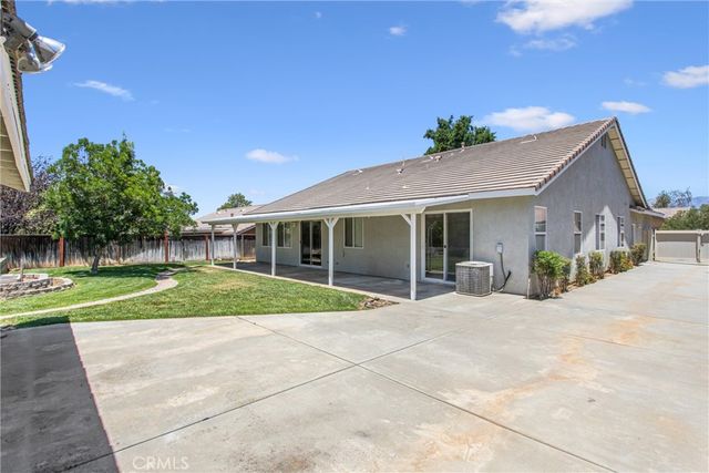 35653 Oak Creek, Yucaipa, CA 92399
