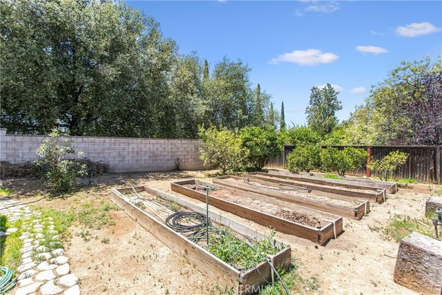 35653 Oak Creek, Yucaipa, CA 92399