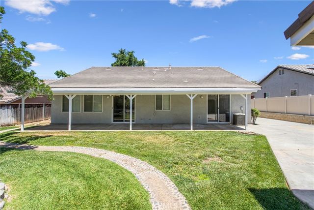 35653 Oak Creek, Yucaipa, CA 92399