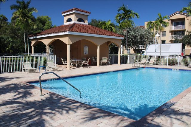 519 E Sheridan St 1082, Dania Beach, FL 33004