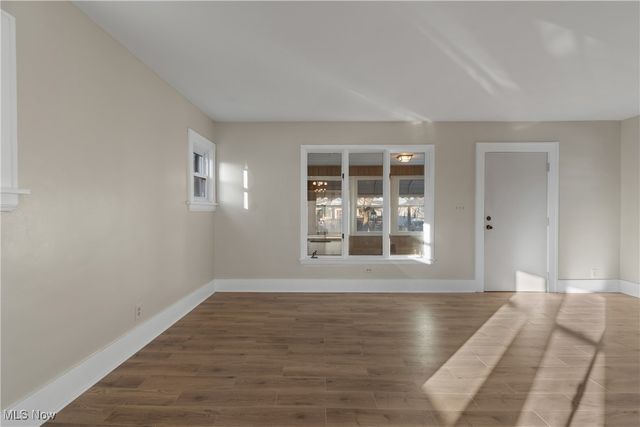 1899 16th Street SW, Akron, OH 44314