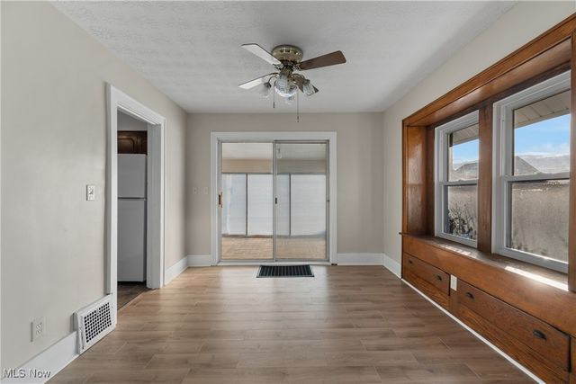 1899 16th Street SW, Akron, OH 44314