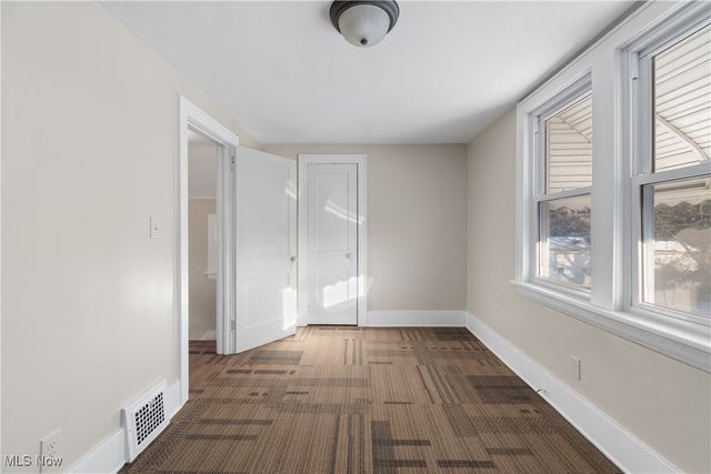 1899 16th Street SW, Akron, OH 44314