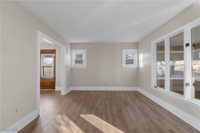 1899 16th Street SW, Akron, OH 44314