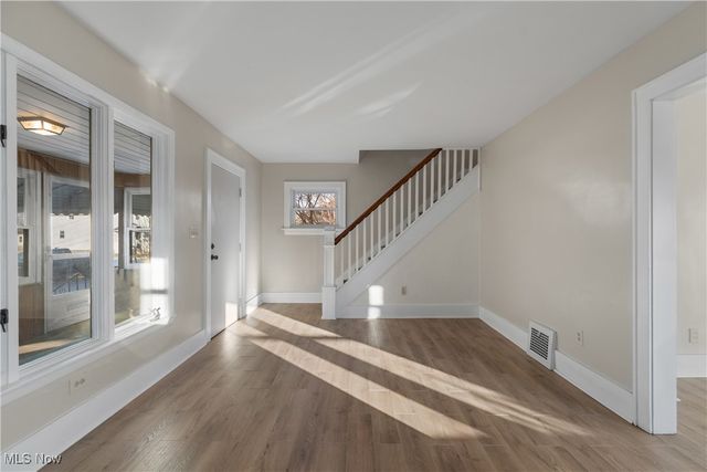 1899 16th Street SW, Akron, OH 44314