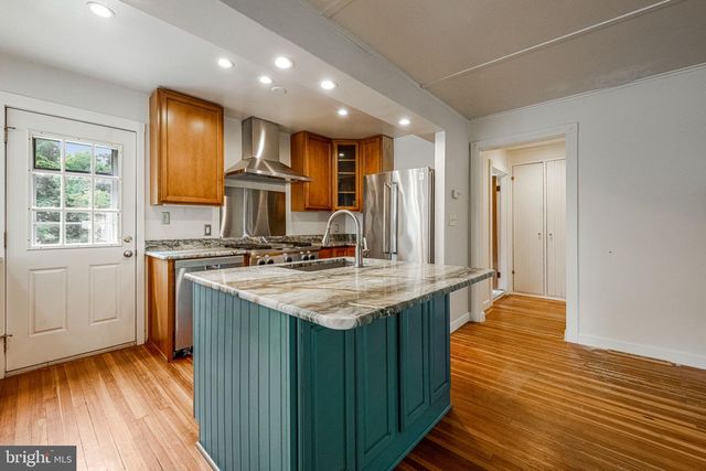 4883 RIDGE RD, Chesapeake Beach, MD 20732