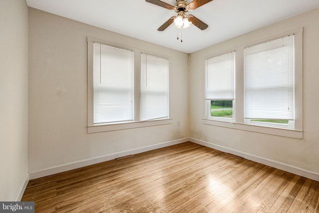4883 RIDGE RD, Chesapeake Beach, MD 20732