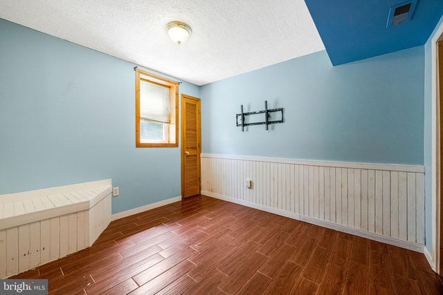 4883 RIDGE RD, Chesapeake Beach, MD 20732