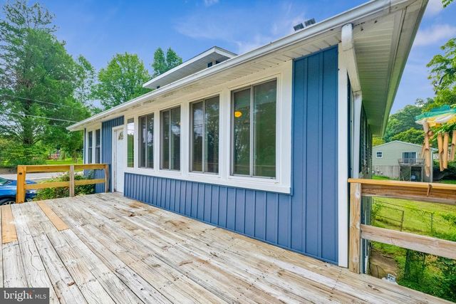 4883 RIDGE RD, Chesapeake Beach, MD 20732