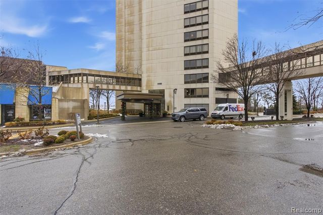 300 Riverfront Drive 25J, Detroit, MI 48226