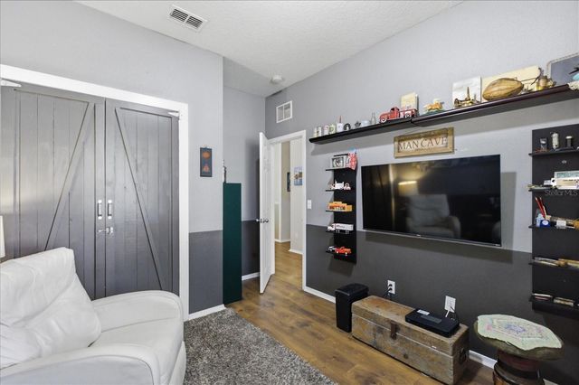 20900 OLDENBURG LOOP, Mount Dora, FL 32757