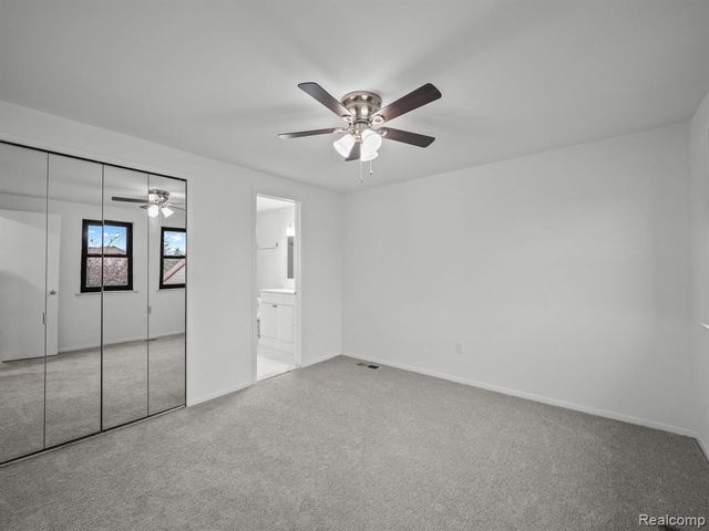 2971 Moon Lake Drive, West Bloomfield, MI 48323