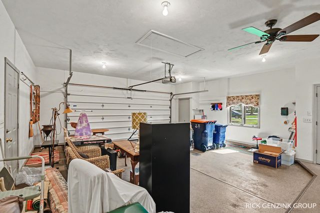 400 W 35th Street, Holland, MI 49423