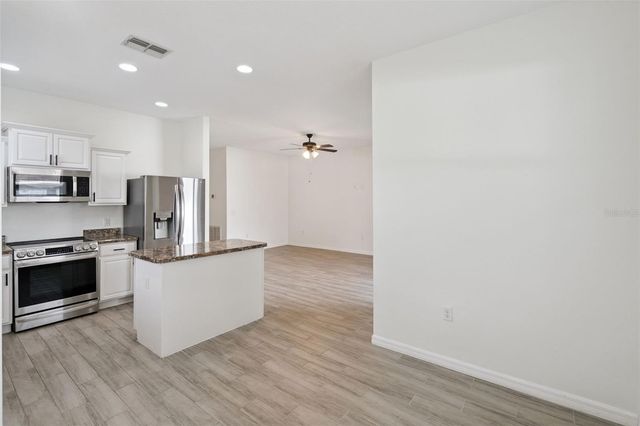 140 HIGHLAND MEADOWS STREET, Davenport, FL 33837