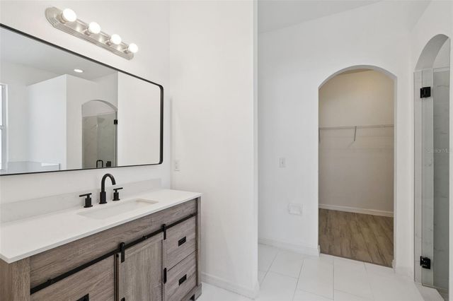 140 HIGHLAND MEADOWS STREET, Davenport, FL 33837