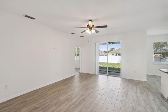 140 HIGHLAND MEADOWS STREET, Davenport, FL 33837