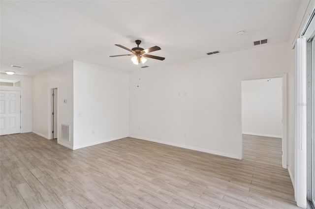 140 HIGHLAND MEADOWS STREET, Davenport, FL 33837