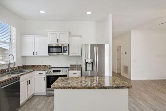 140 HIGHLAND MEADOWS STREET, Davenport, FL 33837