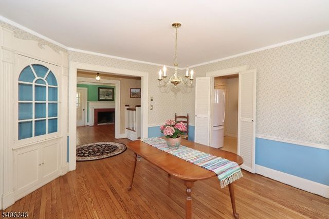 6 Manor Ave, Cranford Twp., NJ 07016