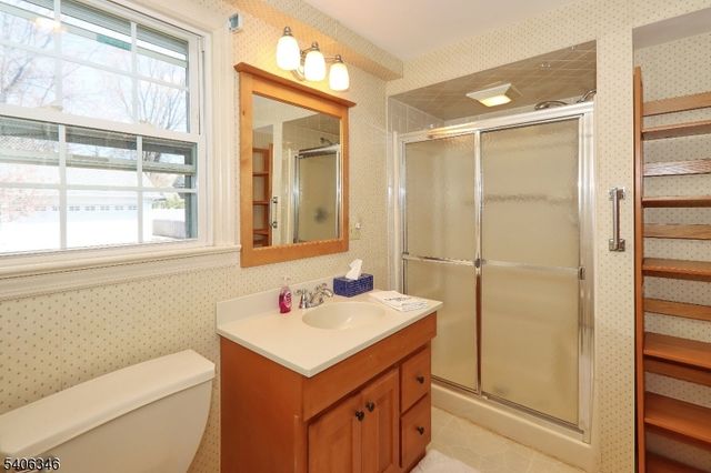 6 Manor Ave, Cranford Twp., NJ 07016