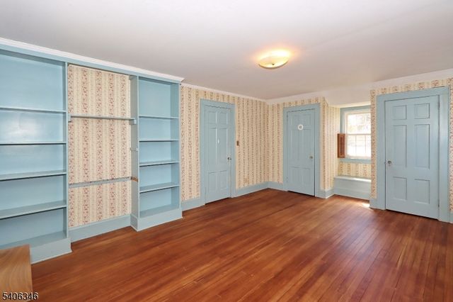 6 Manor Ave, Cranford Twp., NJ 07016