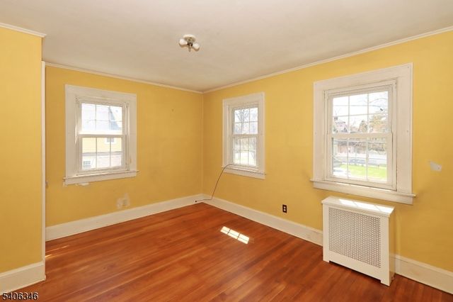 6 Manor Ave, Cranford Twp., NJ 07016