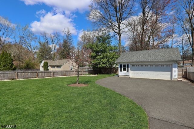 6 Manor Ave, Cranford Twp., NJ 07016