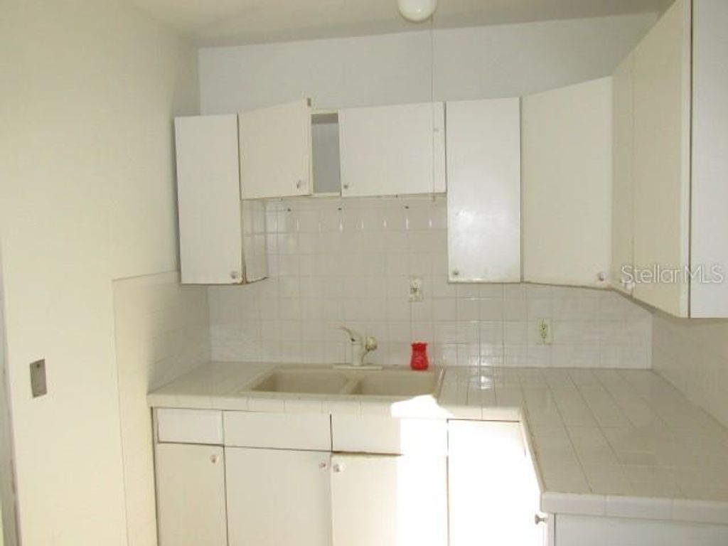 Image 11 of property listing at 7651 RIO PINAR LAKES BOULEVARD, Orlando, FL 32822