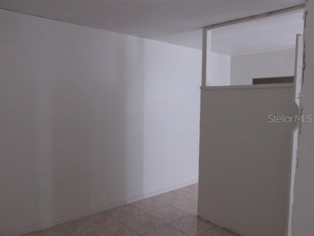 Image 12 of property listing at 7651 RIO PINAR LAKES BOULEVARD, Orlando, FL 32822