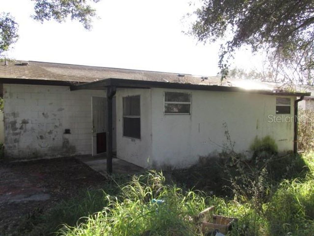 Image 16 of property listing at 7651 RIO PINAR LAKES BOULEVARD, Orlando, FL 32822