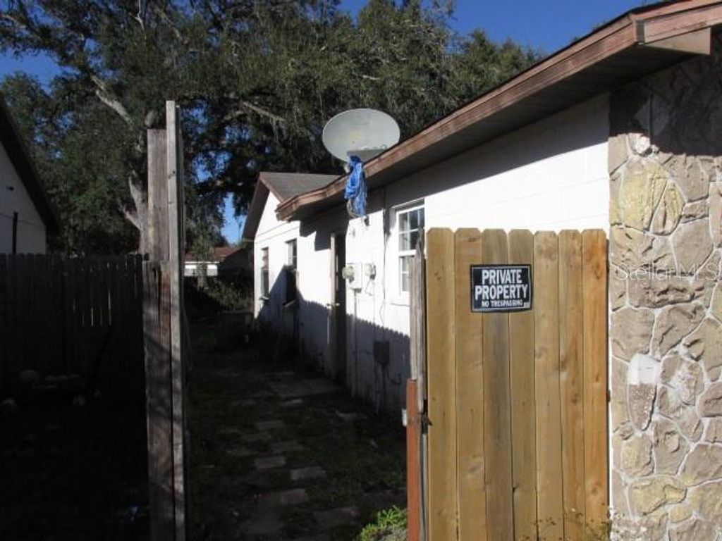 Image 17 of property listing at 7651 RIO PINAR LAKES BOULEVARD, Orlando, FL 32822