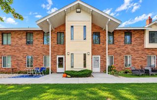 30 Pueblo Court 30, Coram, NY 11727