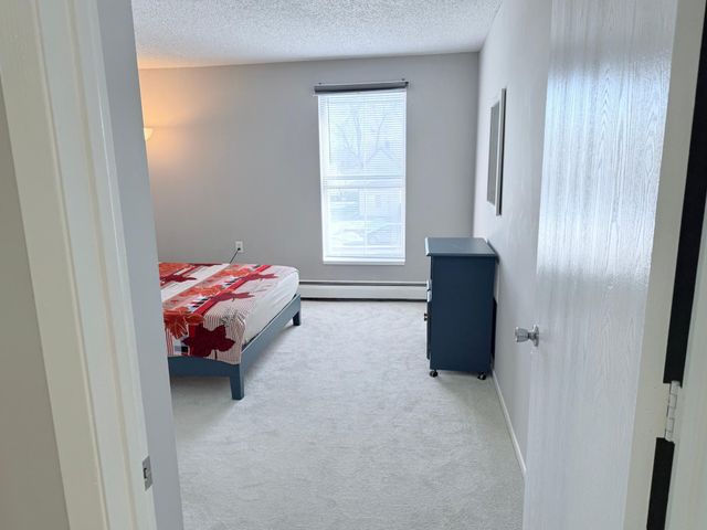 3232 Fremont Avenue N 213, Minneapolis, MN 55412