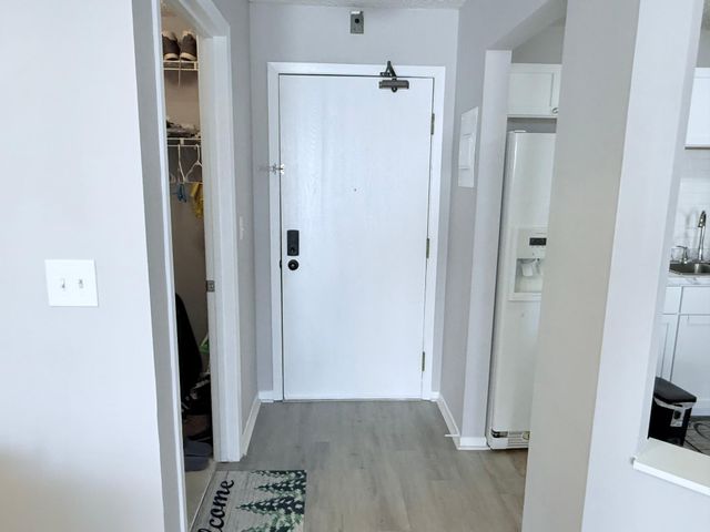 3232 Fremont Avenue N 213, Minneapolis, MN 55412