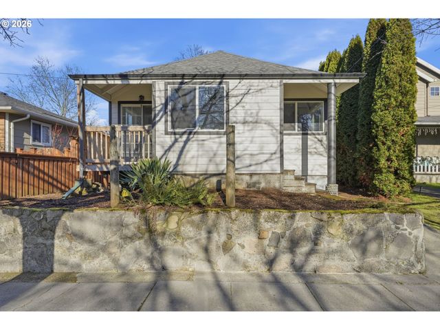 6023 N AMHERST St, Portland, OR 97203