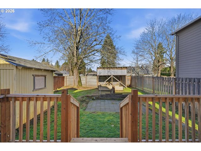 6023 N AMHERST St, Portland, OR 97203