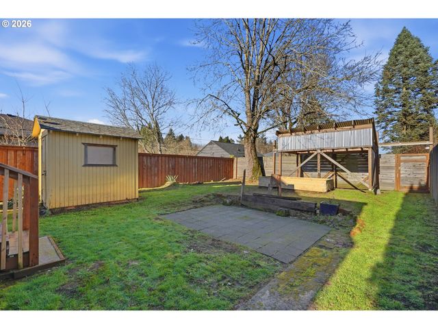 6023 N AMHERST St, Portland, OR 97203