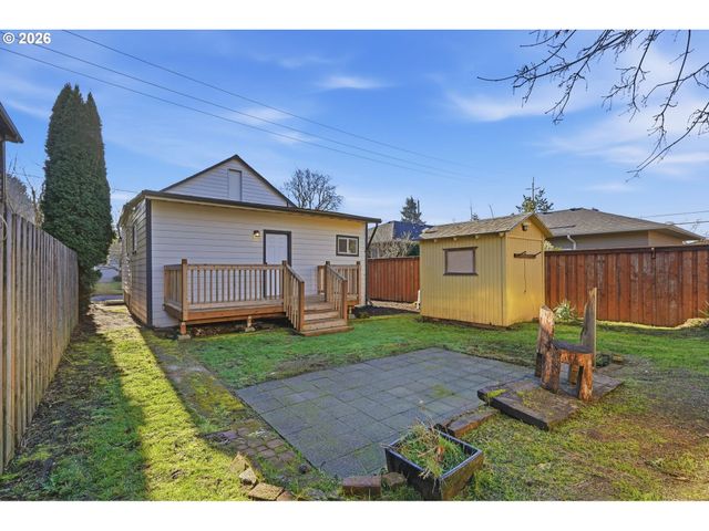 6023 N AMHERST St, Portland, OR 97203