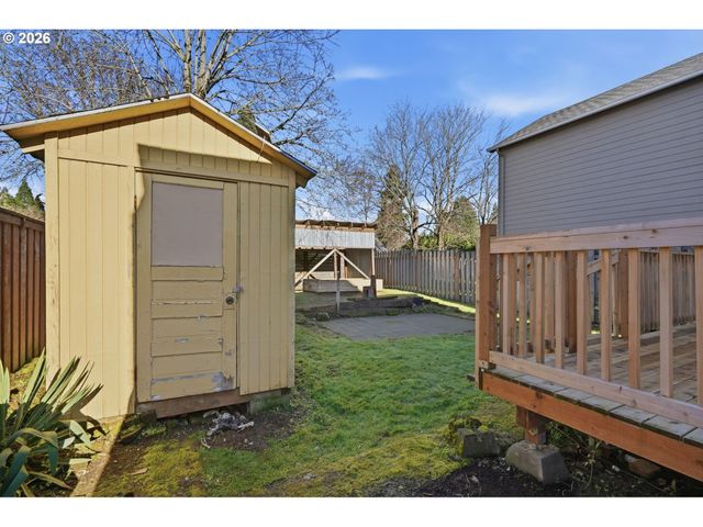 6023 N AMHERST St, Portland, OR 97203