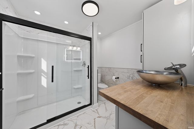 1411 N WABASH Avenue, Marion, IN 46952