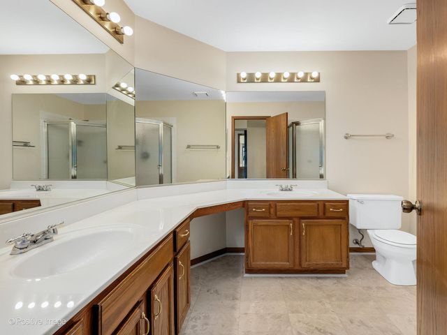 30W003 WILLOW Court 003, Warrenville, IL 60555