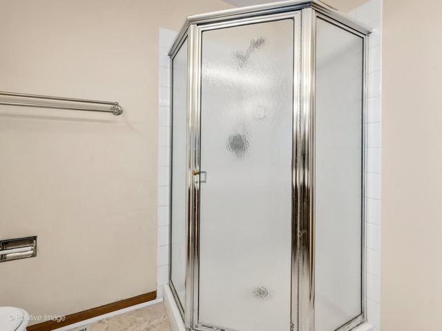 30W003 WILLOW Court 003, Warrenville, IL 60555