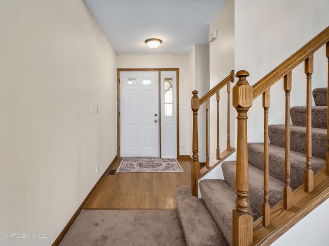 30W003 WILLOW Court 003, Warrenville, IL 60555