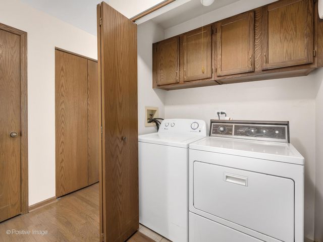 30W003 WILLOW Court 003, Warrenville, IL 60555