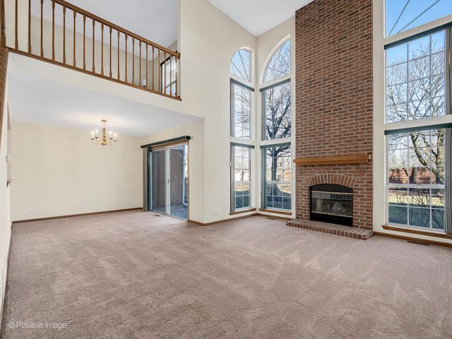 30W003 WILLOW Court 003, Warrenville, IL 60555