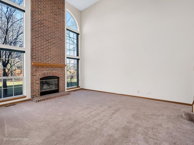 30W003 WILLOW Court 003, Warrenville, IL 60555