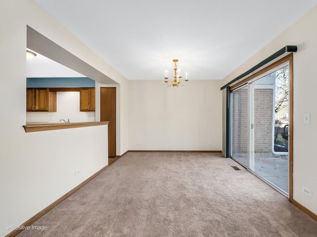 30W003 WILLOW Court 003, Warrenville, IL 60555