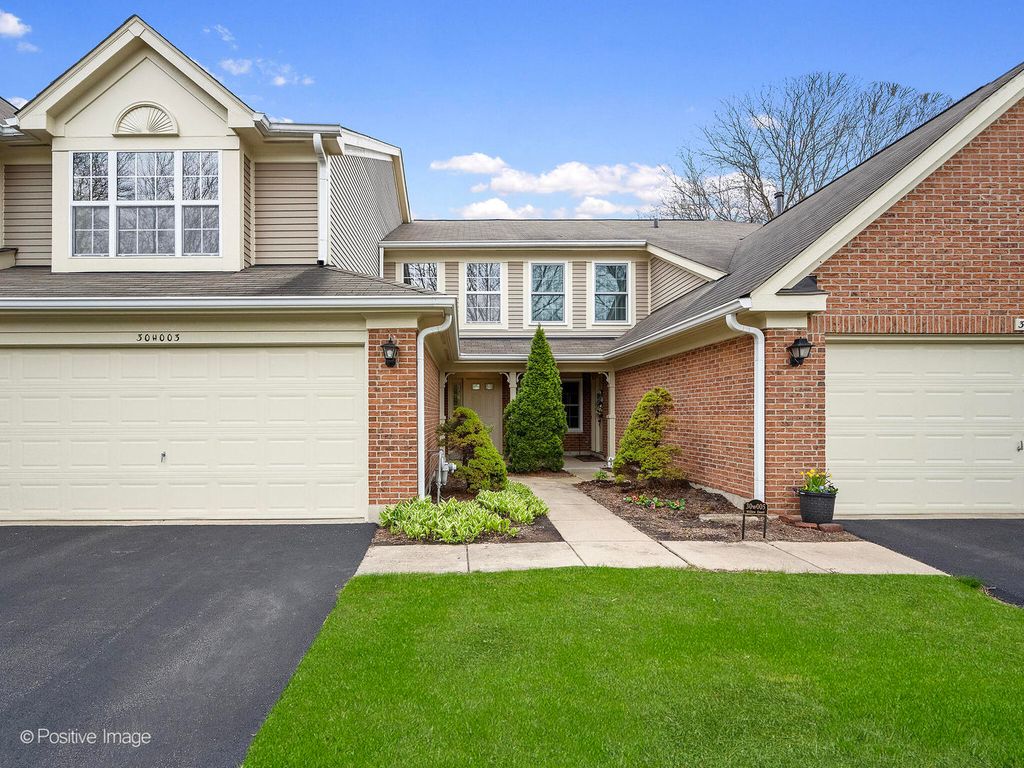 30W003 WILLOW Court 003, Warrenville, IL 60555