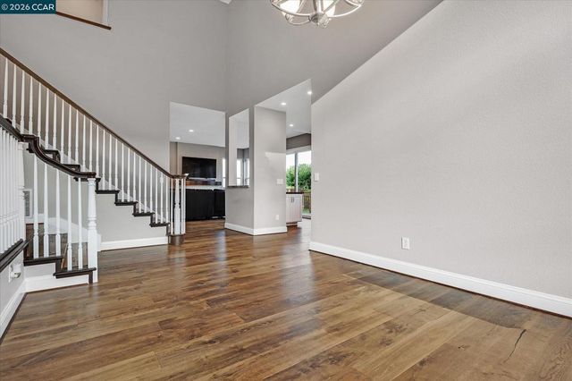 11205 11205 Creekside Ct, Dublin, CA 94568